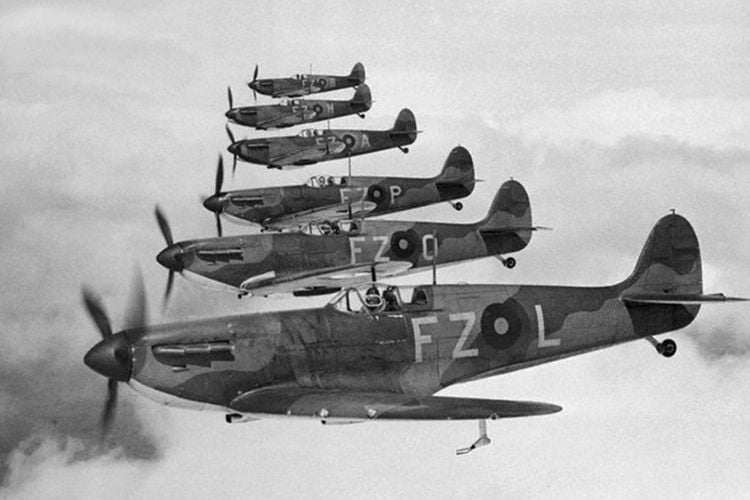 2 Fakta Pembuatan Pesawat Spitfire Perang Dunia II Menggunakan Tangan
