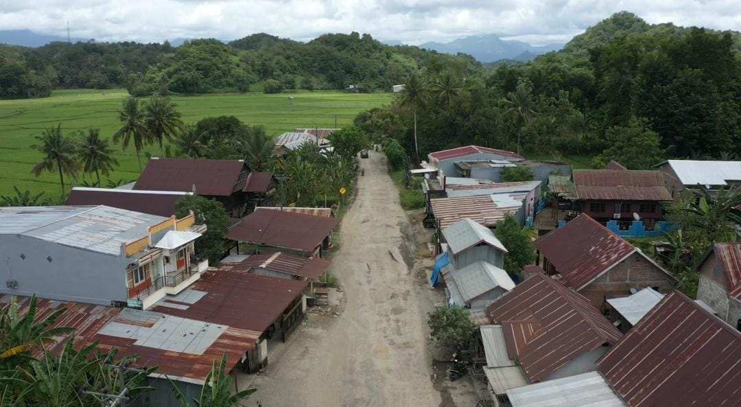 Perbaikan Jalan Barru dan Soppeng, Andi Sudirman : Rp 41.9 Miliar Sedang Lelang 2022
