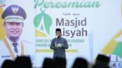Gubernur Sulawesi Selatan, Andi Sudirman Sulaiman meresmikan pembangunan Masjid Aisyah di Kompleks Rumah Jabatan Gubernur Sulsel. (Dok.Ist)